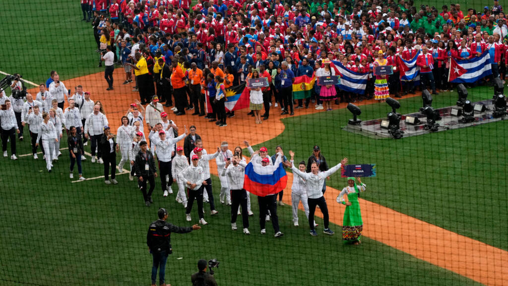 , Informations france: Des athlètes russes évoluent sous leur drapeau lors d’une compétition au Venezuela